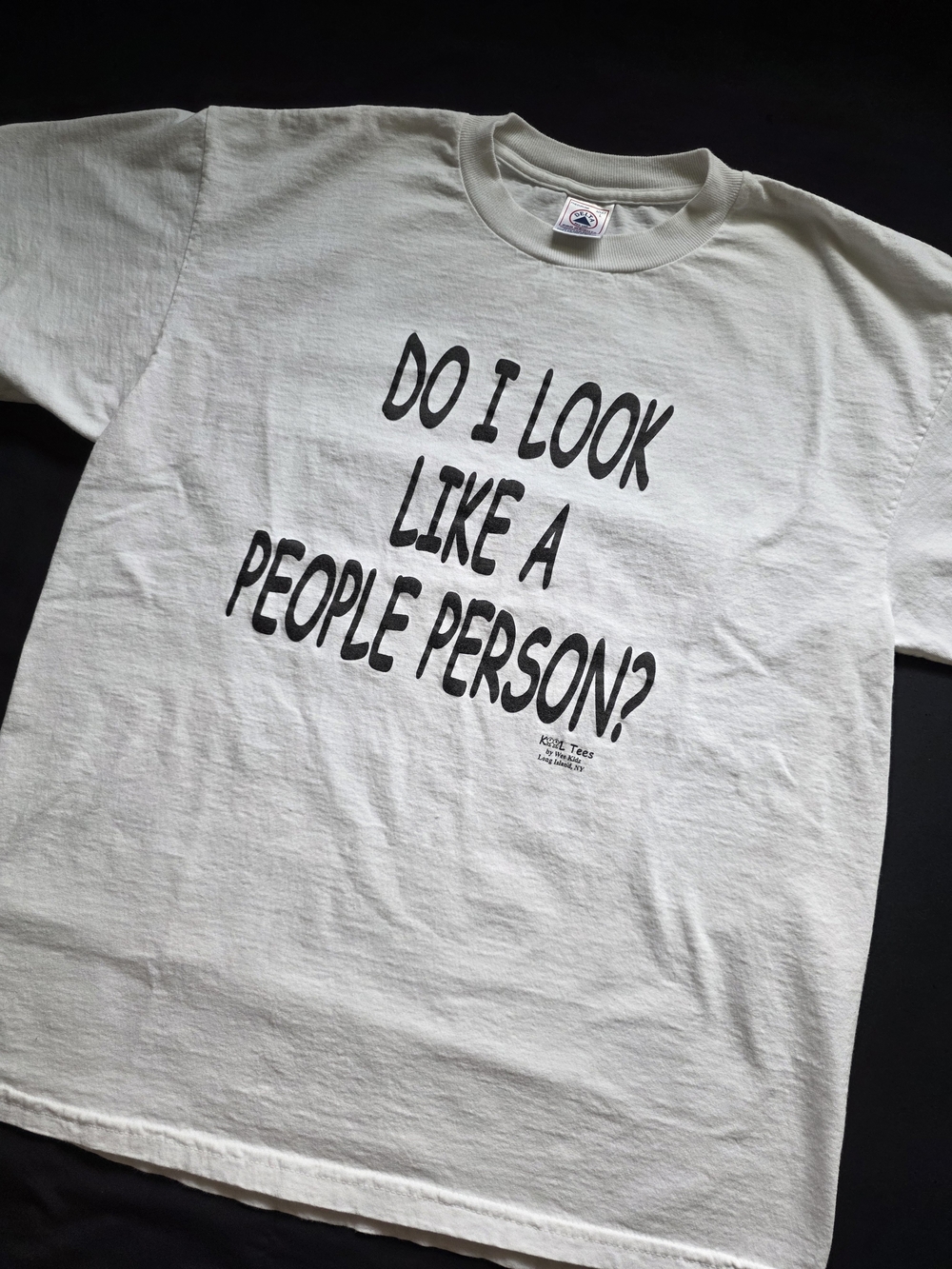 Do I Look Like a People Person? Graphic Vintage VTG Y2K Tee T-Shirt Funny Quote